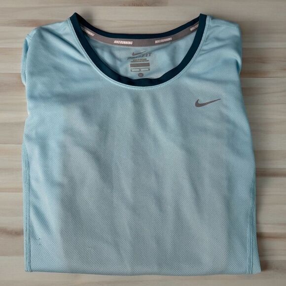 Nike Women’s Short Sleeved Running Tee (Med) - Picture 1 of 8